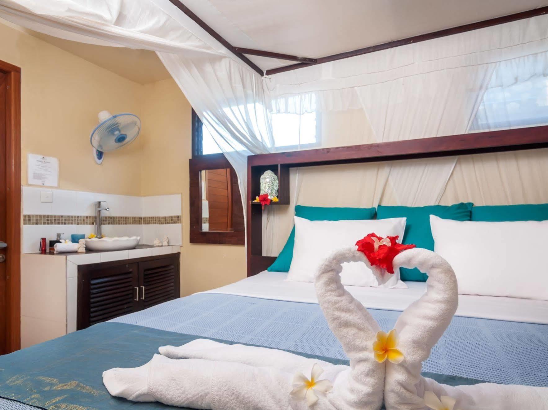 Villa Mimpi Manis Nusa Lembongan  Ngoại thất bức ảnh